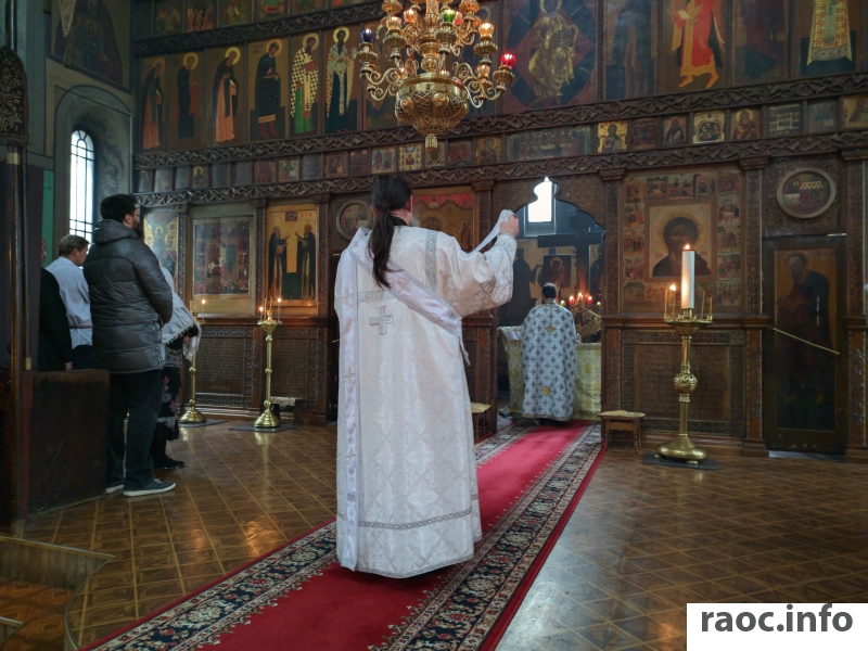 Престольный Праздник Покровского кафедрального собора Москвы